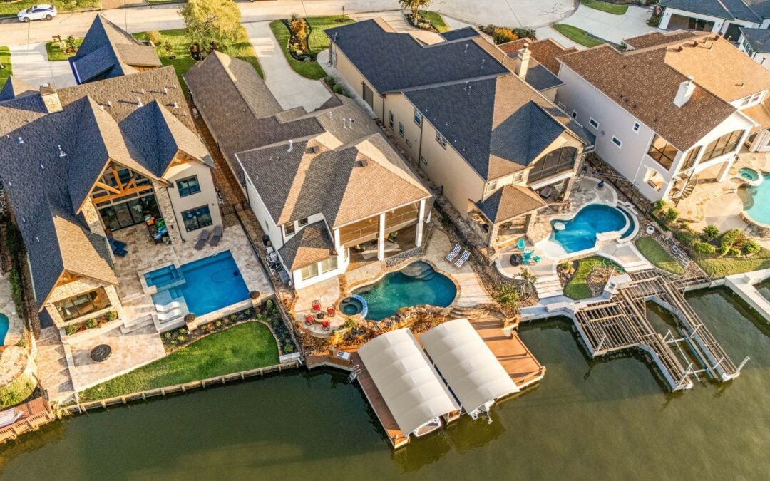 Which Neighborhoods on Lake Conroe are Best for Families?