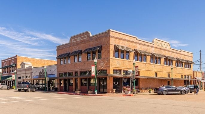 Conroetexasusa october172021theoldbusiness | the mckellar group Outside View of Buildings in Downtown Conroe Texas