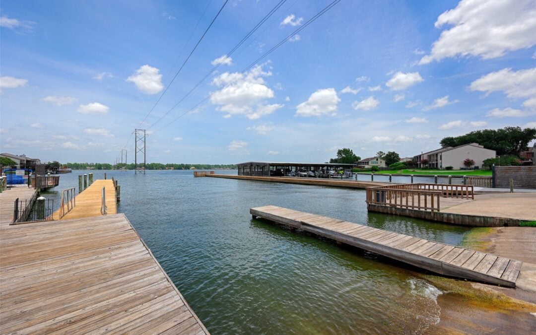 A Relocation Guide for Out-of-State Buyers Moving to Lake Conroe