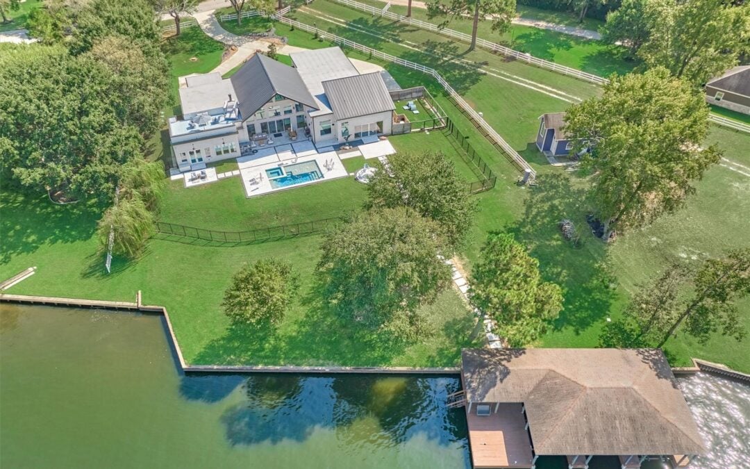How to Choose the Right Lake Conroe Waterfront Property