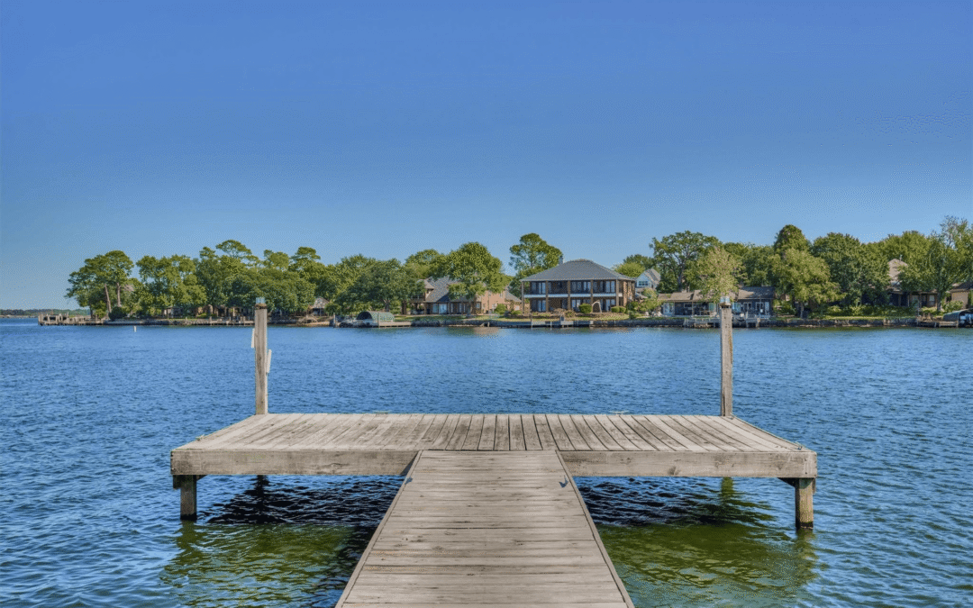 Lake Conroe Weekend Homes: What Buyers Should Consider